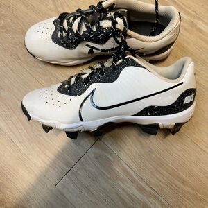 Nike Black and White Baseball Cleats